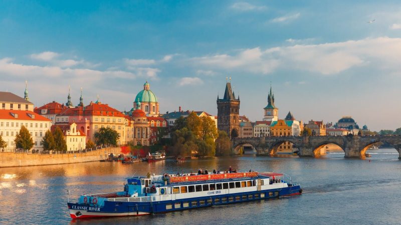 Navegación por el río Moldava praga 3