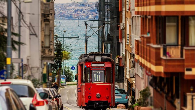 Old,Nostalgic,Tram,Going,Through,The,Streets,Of,Kadikoy,On